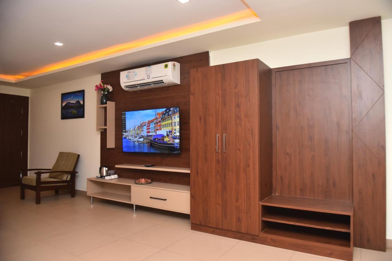 M R Residency Dharwad. Apartamento Exterior foto