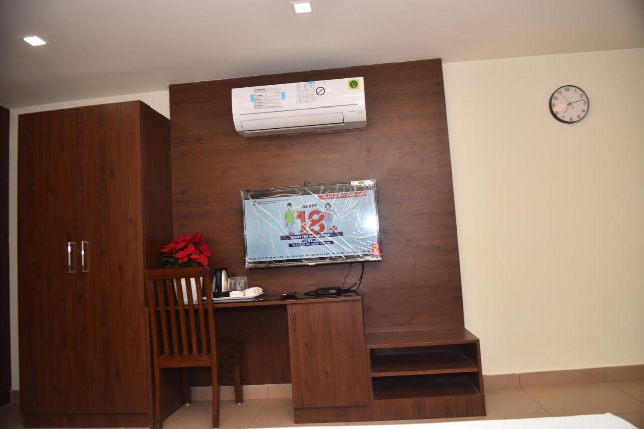 M R Residency Dharwad. Apartamento Exterior foto