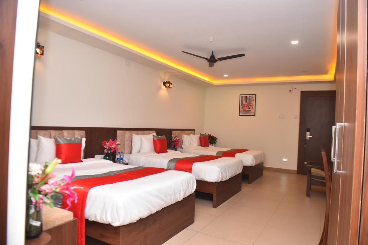 M R Residency Dharwad. Apartamento Exterior foto