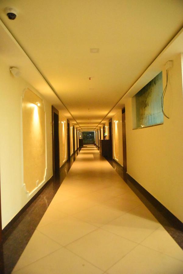 M R Residency Dharwad. Apartamento Exterior foto