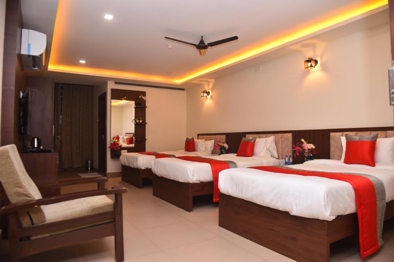 M R Residency Dharwad. Apartamento Exterior foto
