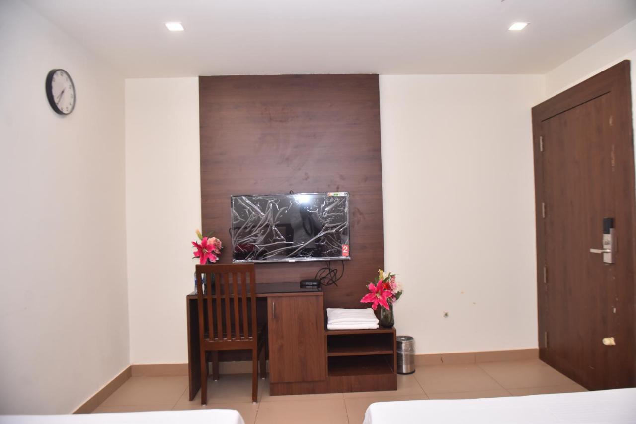 M R Residency Dharwad. Apartamento Exterior foto