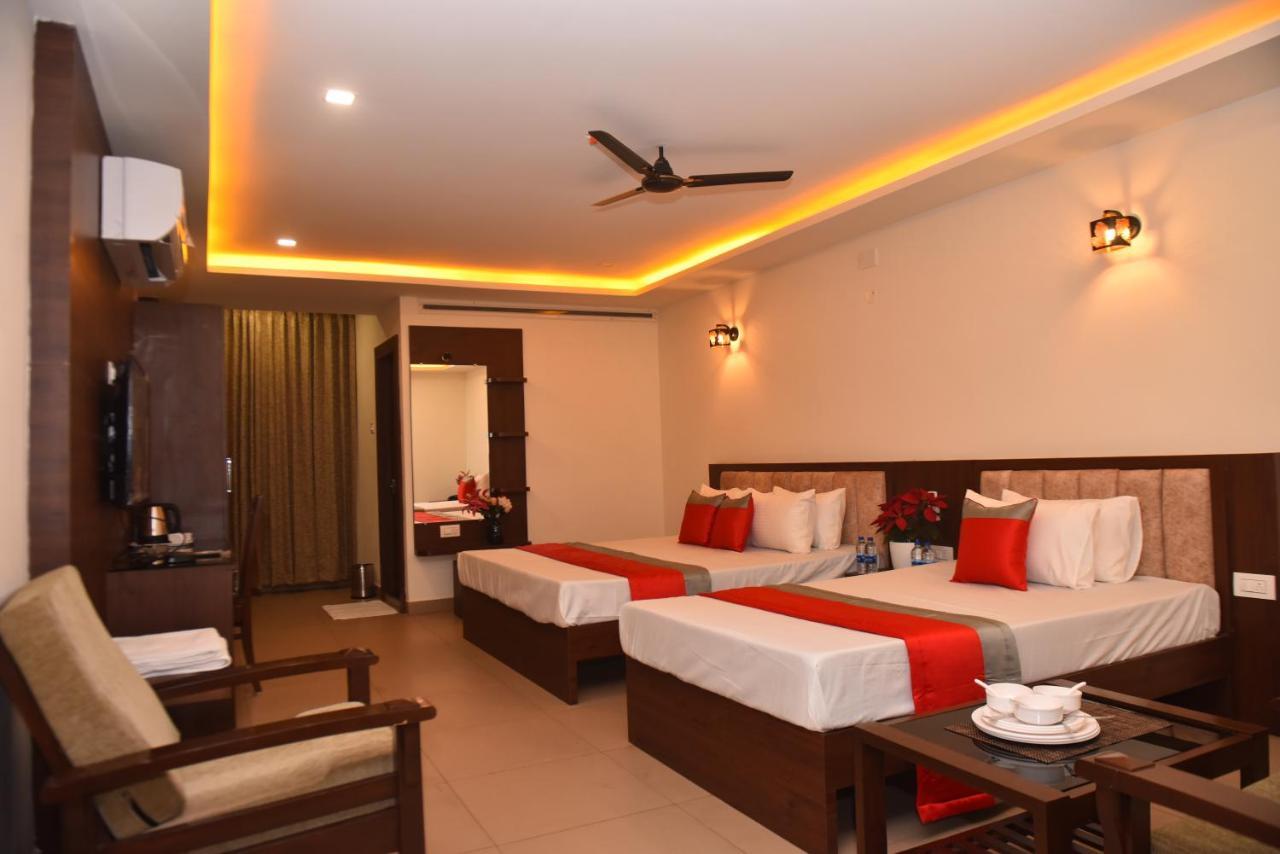 M R Residency Dharwad. Apartamento Exterior foto
