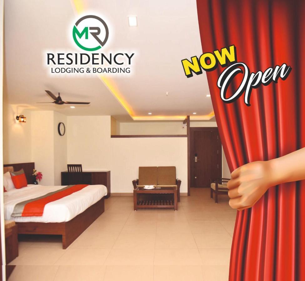 M R Residency Dharwad. Apartamento Exterior foto