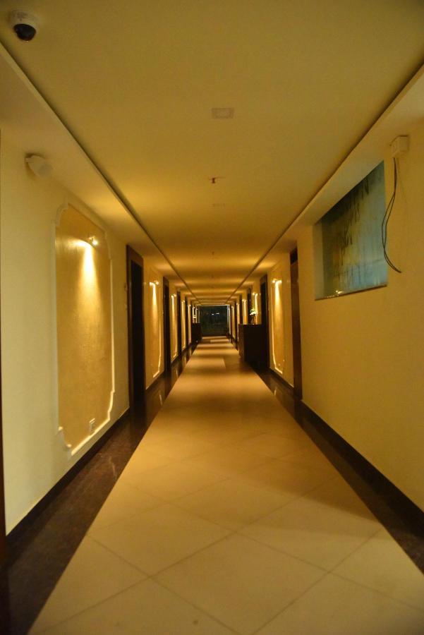 M R Residency Dharwad. Apartamento Exterior foto