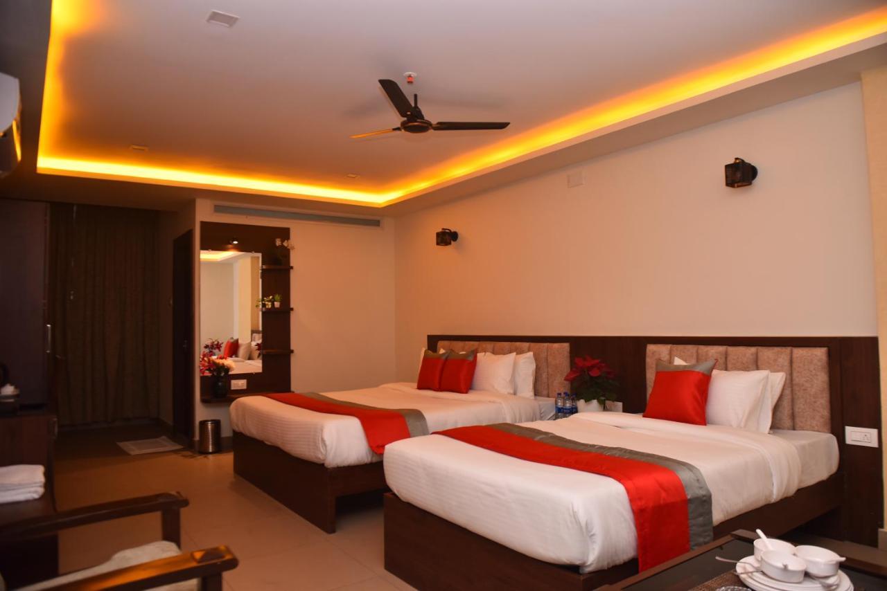 M R Residency Dharwad. Apartamento Exterior foto